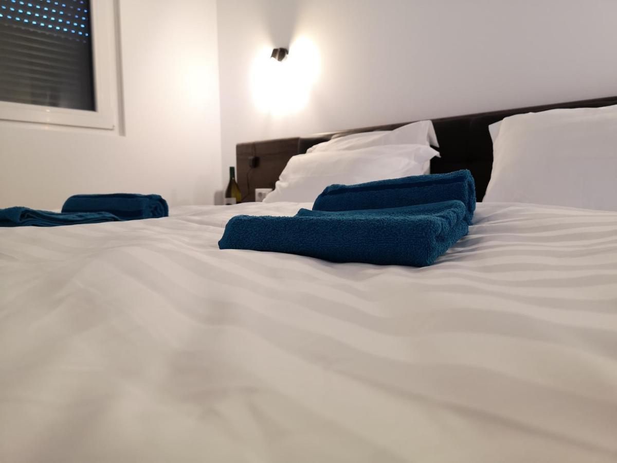 Ared-Atrium Mall Chrysflatty3 Premium Apartment 60Mp Arad Bagian luar foto