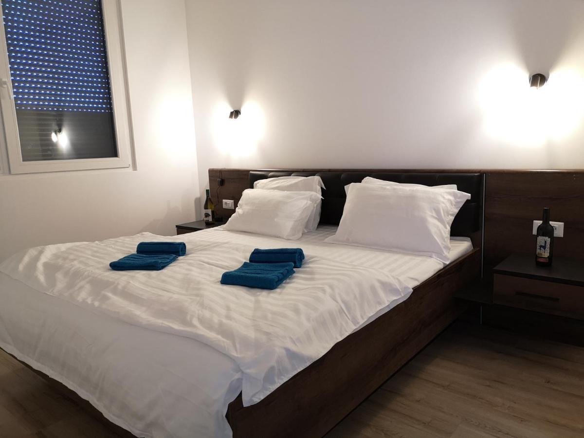 Ared-Atrium Mall Chrysflatty3 Premium Apartment 60Mp Arad Bagian luar foto