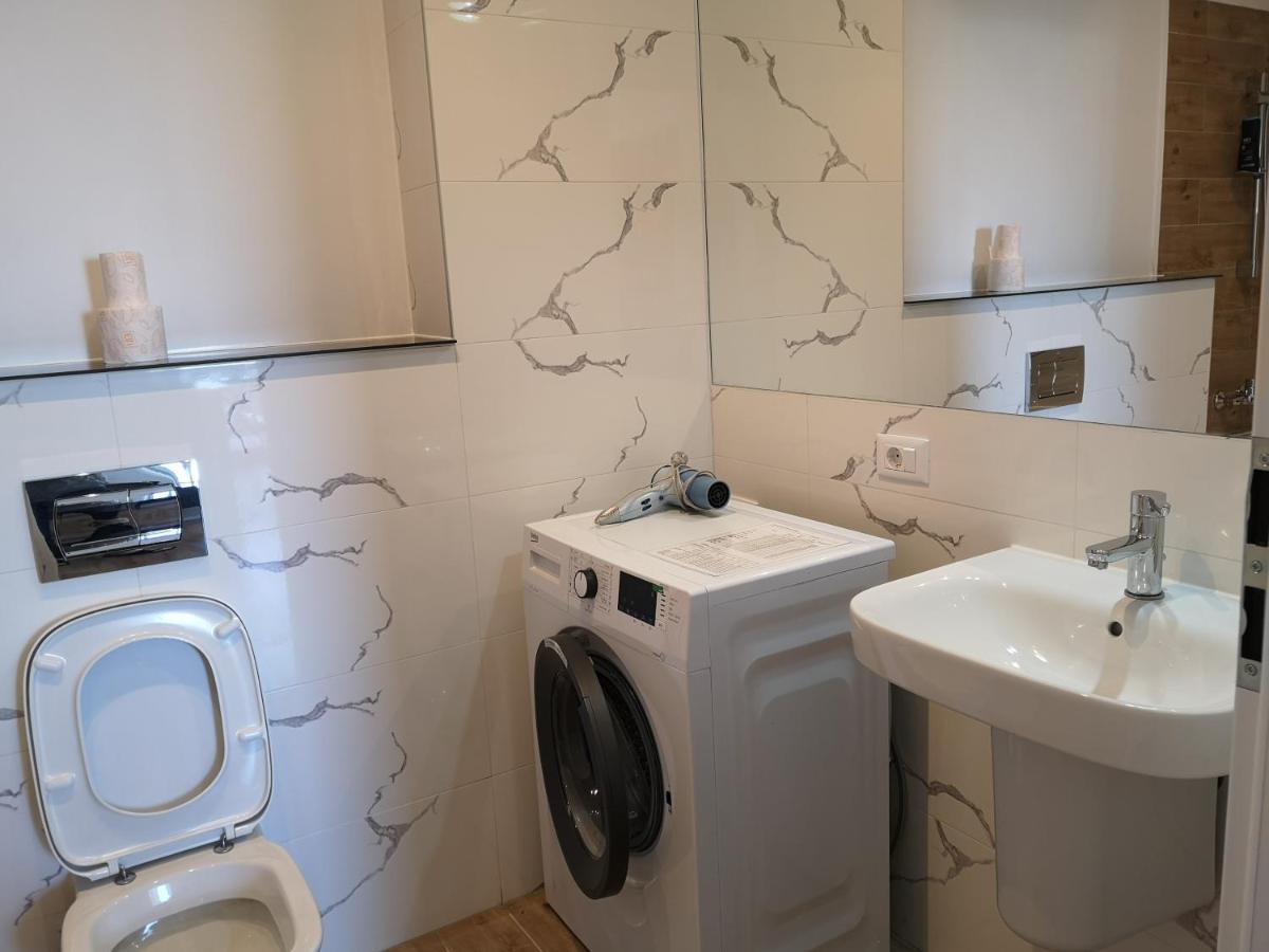 Ared-Atrium Mall Chrysflatty3 Premium Apartment 60Mp Arad Bagian luar foto