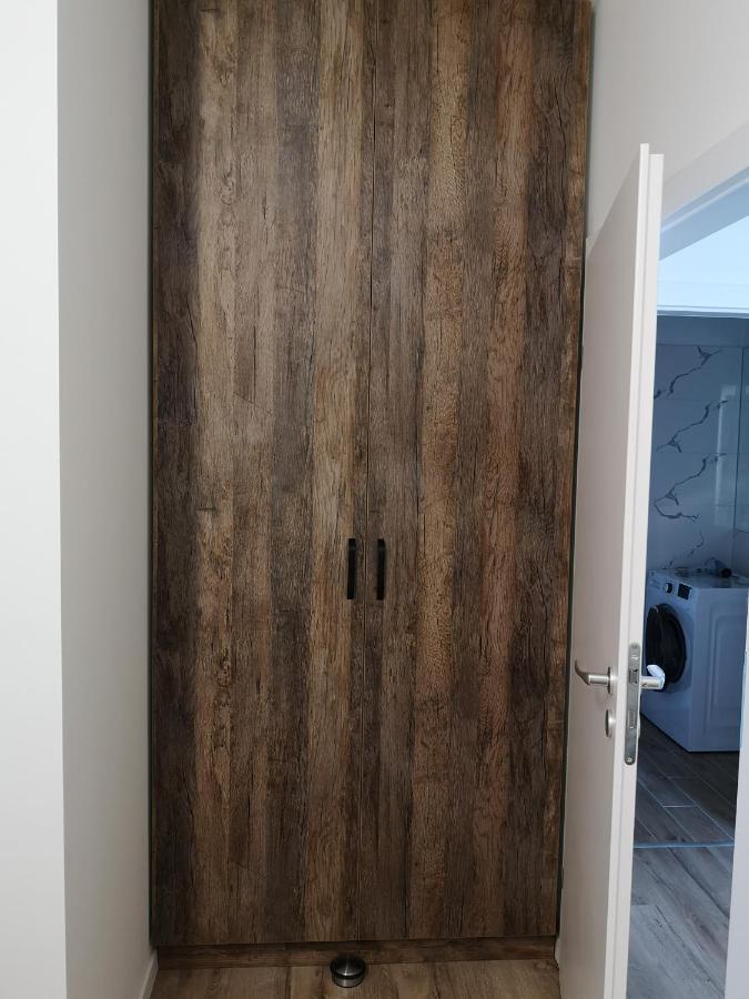 Ared-Atrium Mall Chrysflatty3 Premium Apartment 60Mp Arad Bagian luar foto