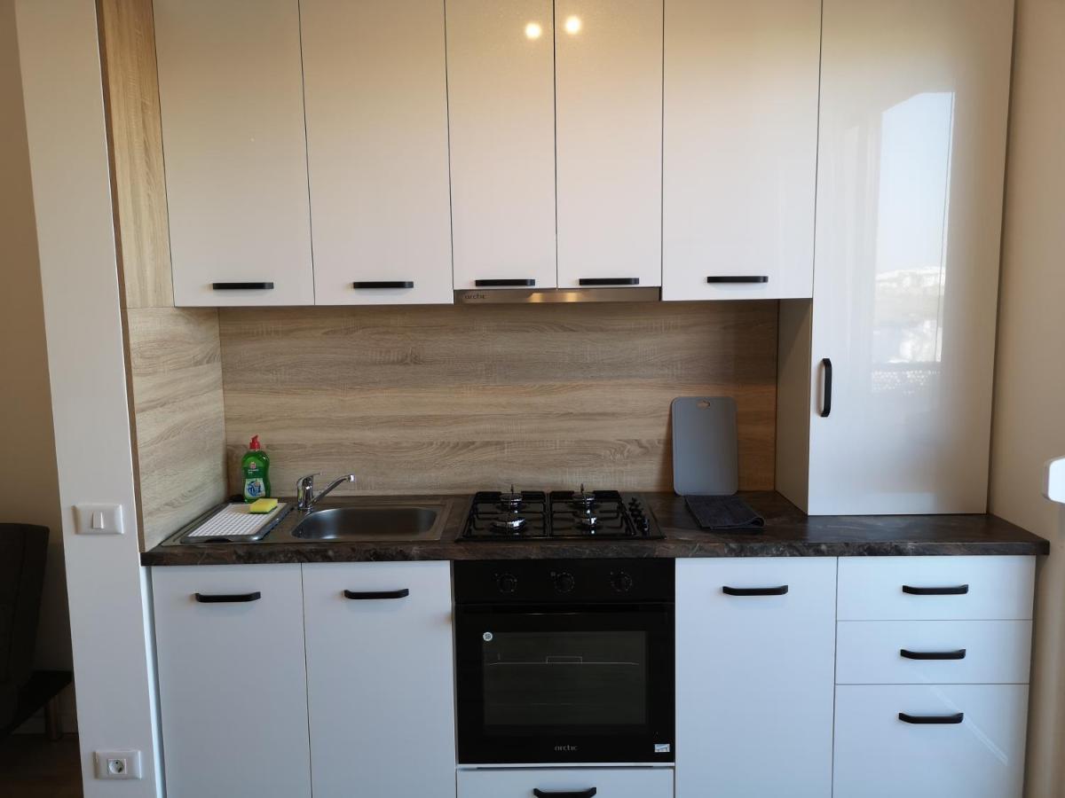 Ared-Atrium Mall Chrysflatty3 Premium Apartment 60Mp Arad Bagian luar foto